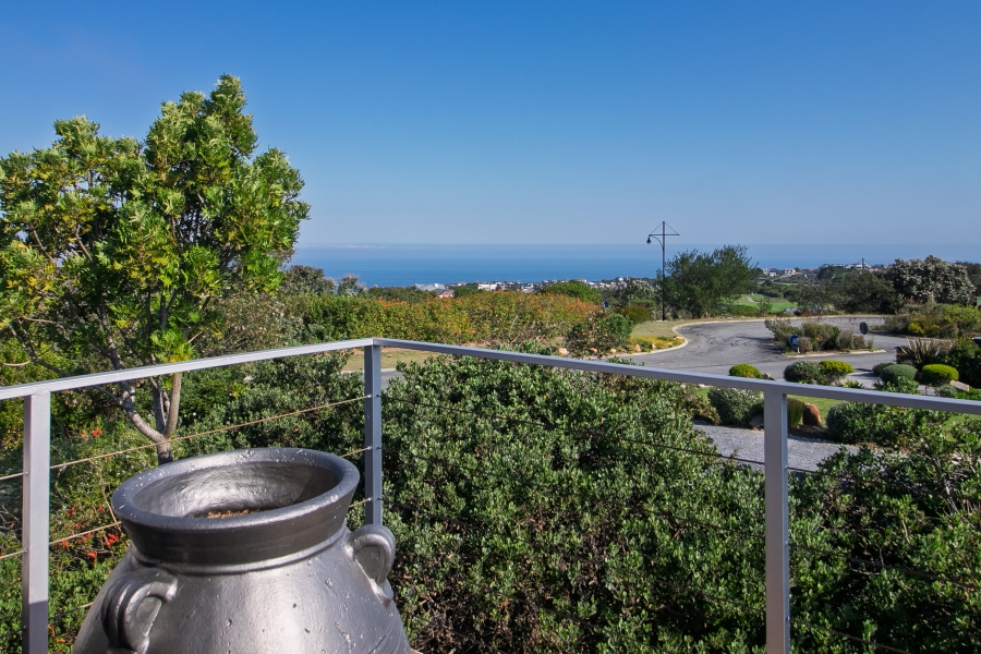 4 Bedroom Property for Sale in Pezula Golf Estate Western Cape